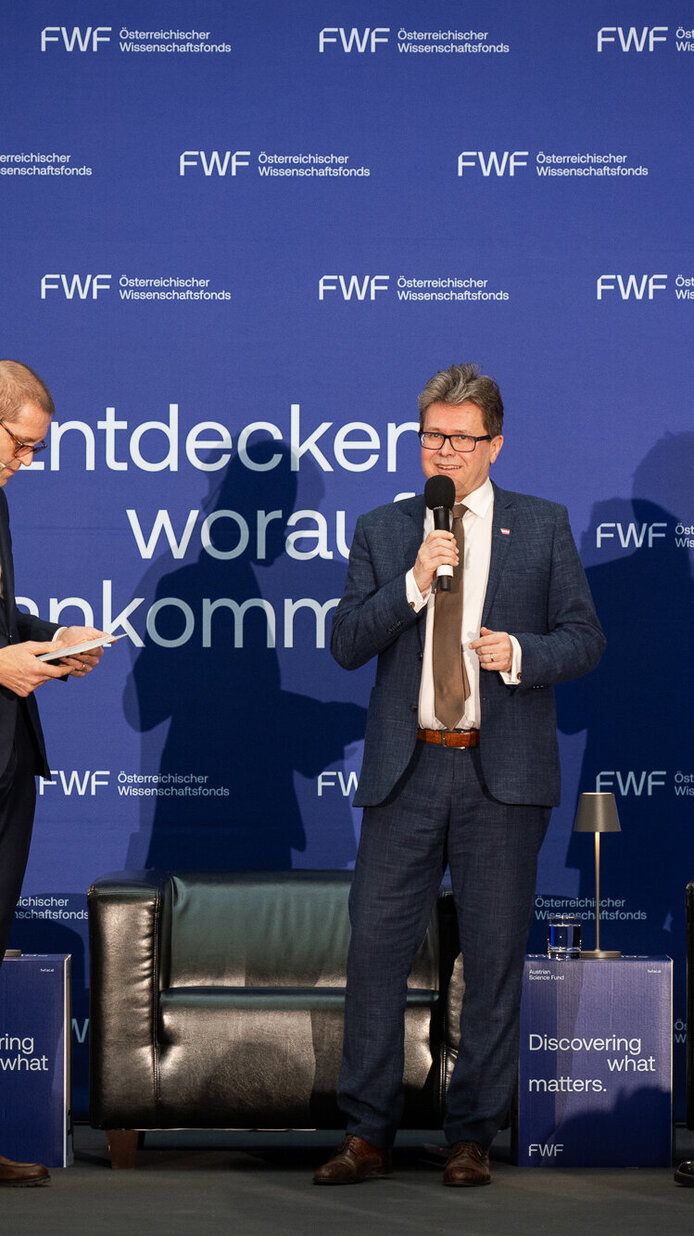 FWF-Präsident Christof Gattringer, Bundesminister Martin Polaschek, FWF-Vizepräsidentin Ursula Jakubek