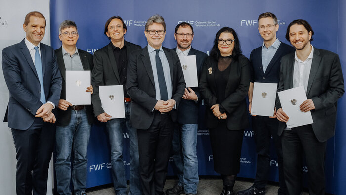 V.l.n.r.: FWF-Präsident Christof Gattringer, Helmut Haberl, Johannes Zuber, Bundesminister Martin Polaschek, Roland Steinbauer, FWF-Vizepräsidentin Ursula Jakubek, Florian Schur, Igor Adameyko 