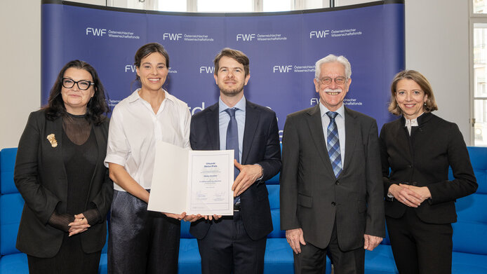 Ursula Jakubek, Elisabeth Gasteiger, Ottokar Stundner, Rudolf Bauer und Birgit Hochenegger-Stoirer bei der Presiverleihung